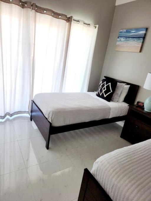 Brand New Luxurious Townhouse In Negrilヴィラ エクステリア 写真