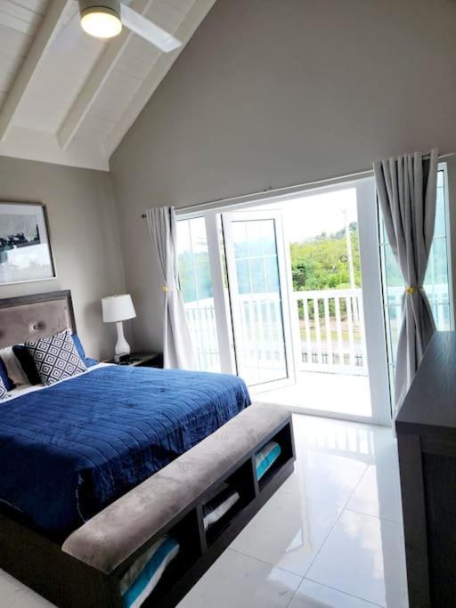 Brand New Luxurious Townhouse In Negrilヴィラ エクステリア 写真