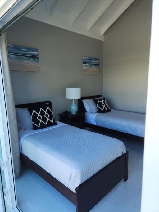 Brand New Luxurious Townhouse In Negrilヴィラ エクステリア 写真