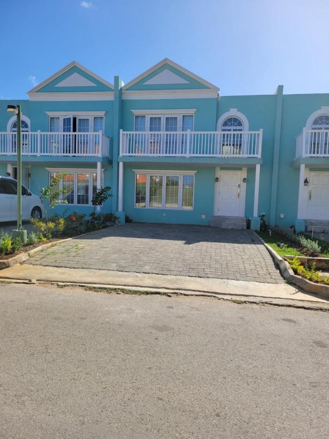 Brand New Luxurious Townhouse In Negrilヴィラ エクステリア 写真